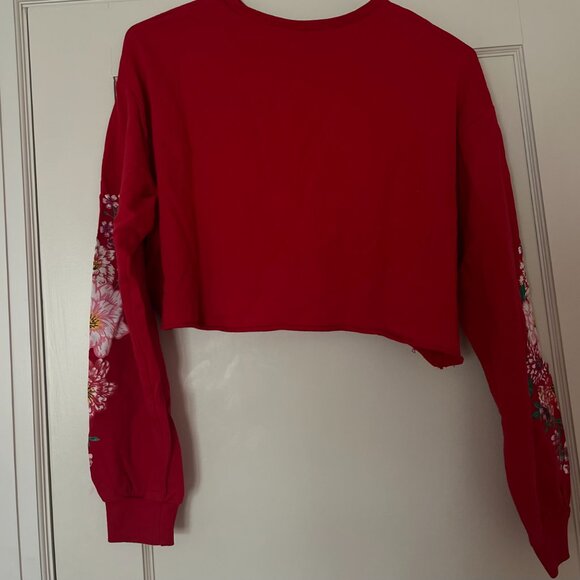 H&M Red Cropped Long Sleeve - Picture 2 of 5